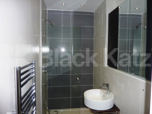 			NEW INSTRUCTION, Studio Apartment, 1 bath, 1 reception Flat			 Gloucester Place, MARYLEBONE